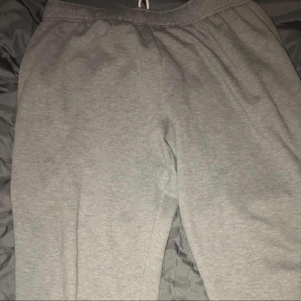sweatpants